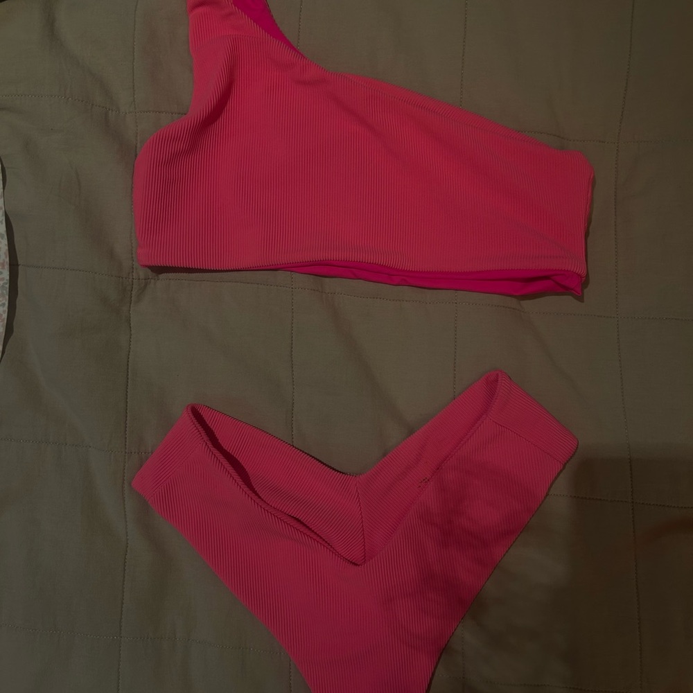 Skatie Swim Bikini (Ribbed Fuschia/Hot Pink)